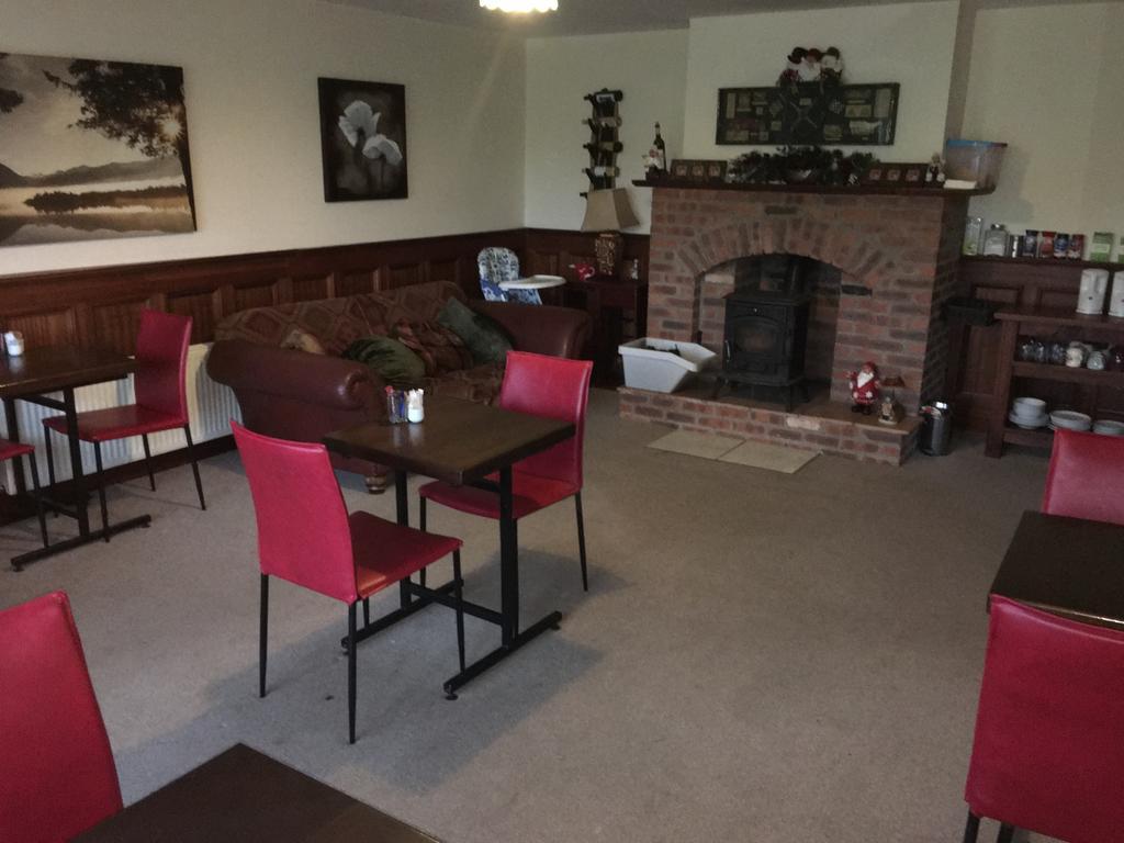 The Curragh Country House Accommodation Нюбридж Екстериор снимка